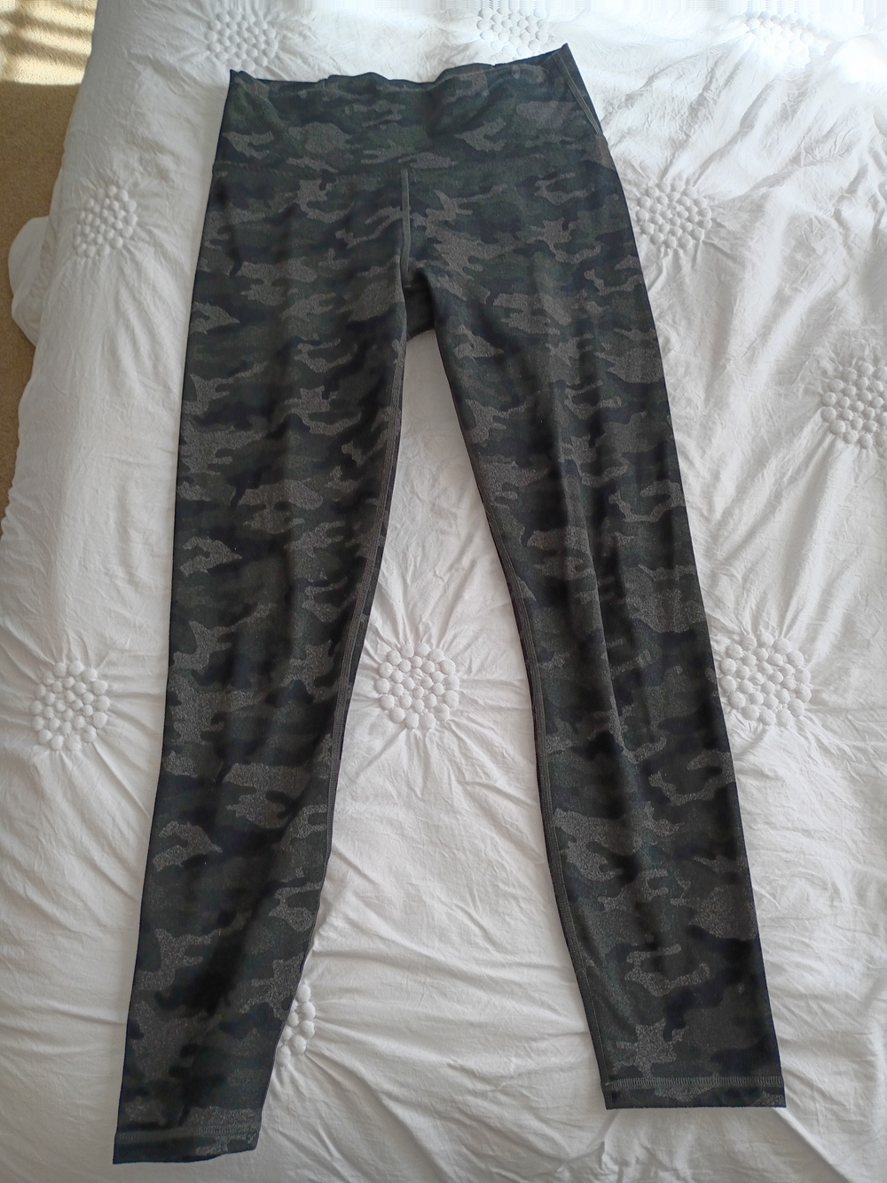 Fabletics Women's Camo Leggings in Green & Gray